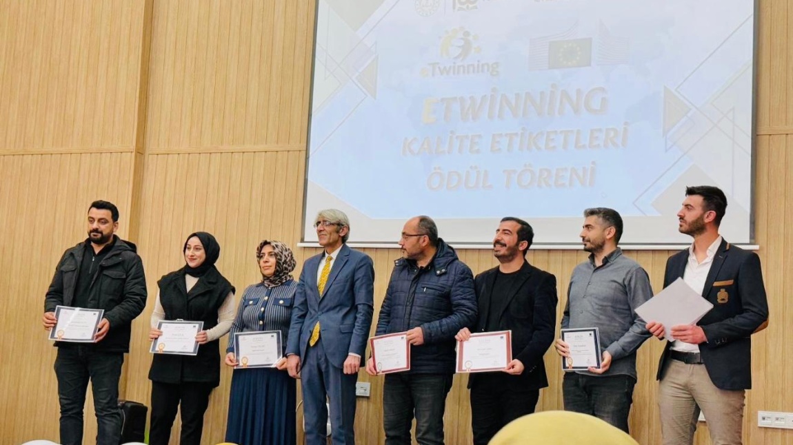 Okulumuz ETwinning Kalite Etiketleri  Ödül Törenine Damga Vurdu 